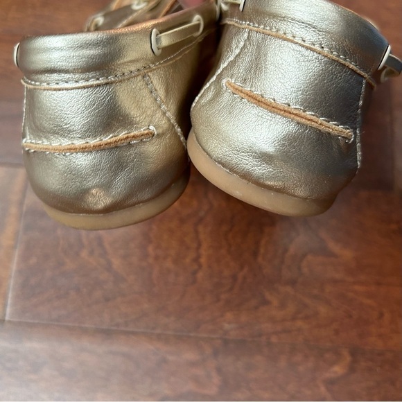 Aldo Women’s Preppy “Sail” Metallic Gold Leather Boat Loafer Slip-Ons, Size 10 - Picture 12 of 14
